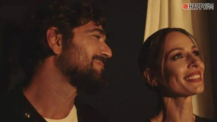 ‘Entre sobras y sobras me faltas’, de Antonio Orozco: letra y vídeo