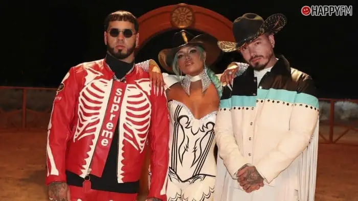 ‘Location’, de Karol G, Anuel AA y J Balvin: letra y vídeo