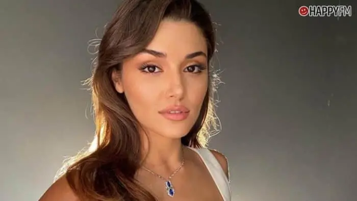 ‘Love is in the air’: Hande Erçel (Eda Yildiz) y sus mejores looks