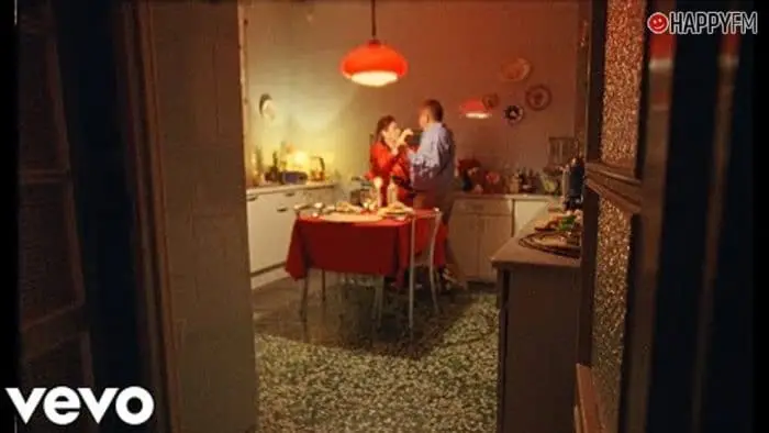 ‘Muriendo de envidia’, de C Tangana y Eliades Ochoa: letra y vídeo