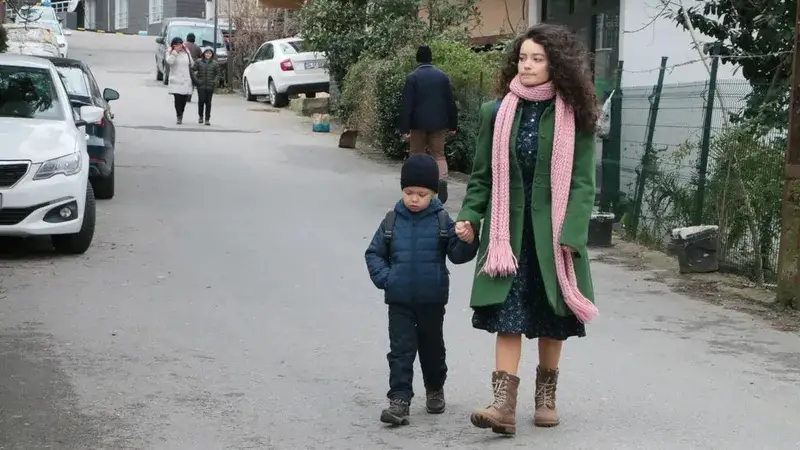 Ömer y su hermana son los protagonistas de Ömer, sueños robados