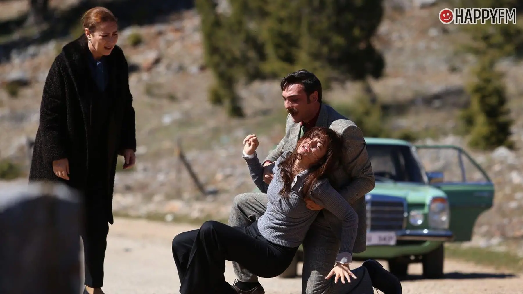 ‘Tierra amarga’, avance del capítulo de hoy: Züleyha quiere acabar con su vida