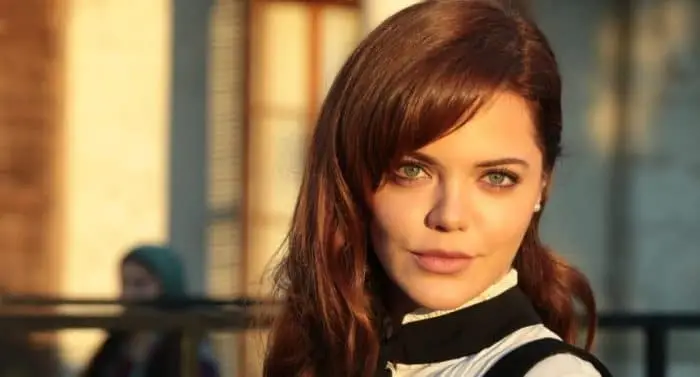 Hilal Altınbilek: su edad, su pareja y biografía de Züleyha en ‘Tierra amarga’ 1