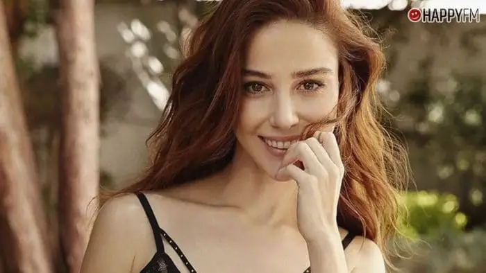 Özge Gürel: su edad, su pareja y biografía de Ezgi en ‘El hombre equivocado’