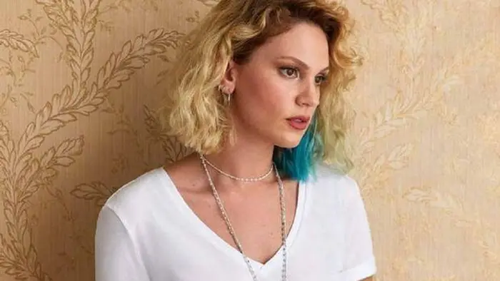 Farah Zeynep Abdullah: su edad, su pareja y biografía de Inci en 'Inocentes' 2