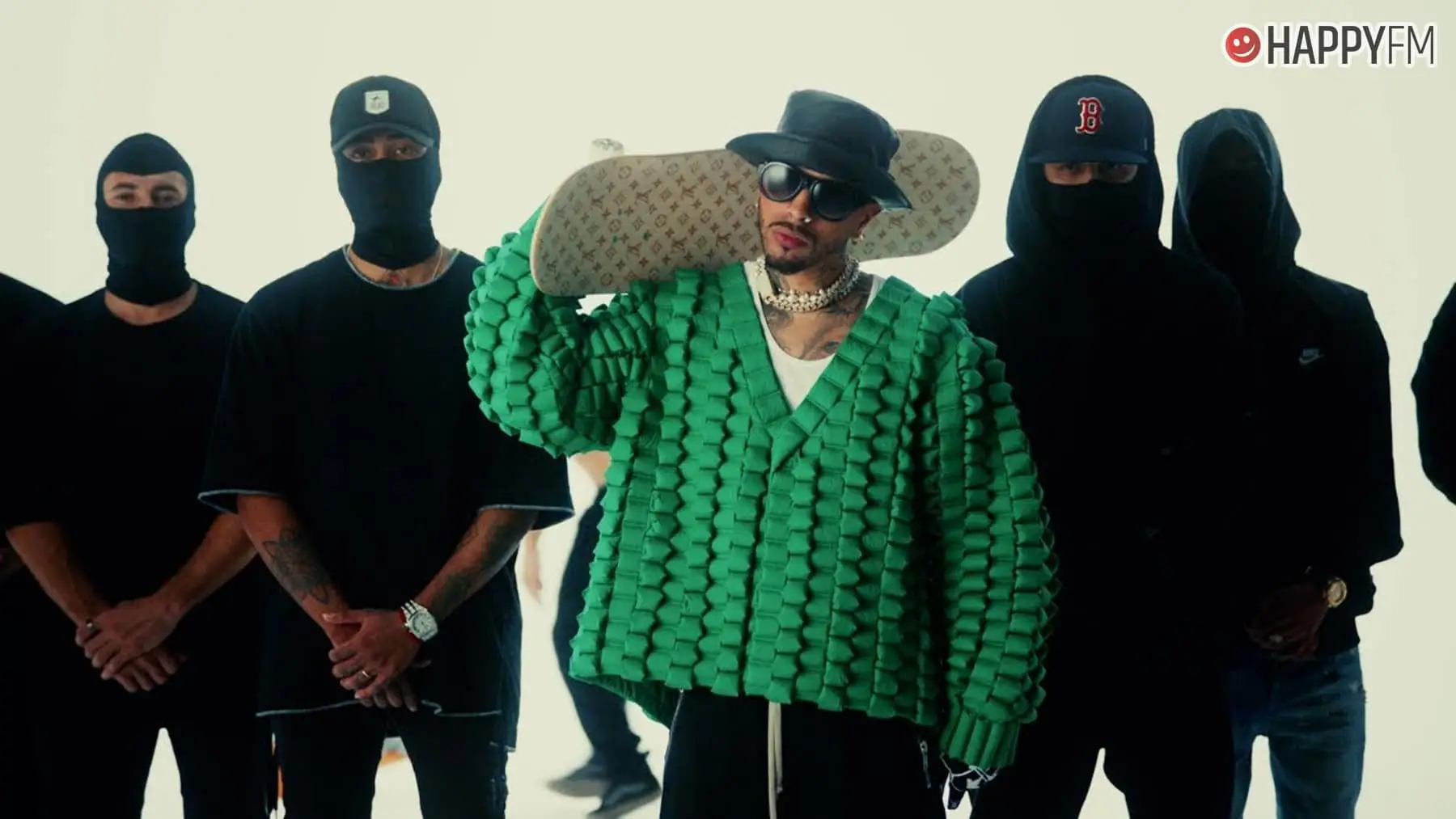 ‘Hunter’, de Rauw Alejandro: letra y vídeo