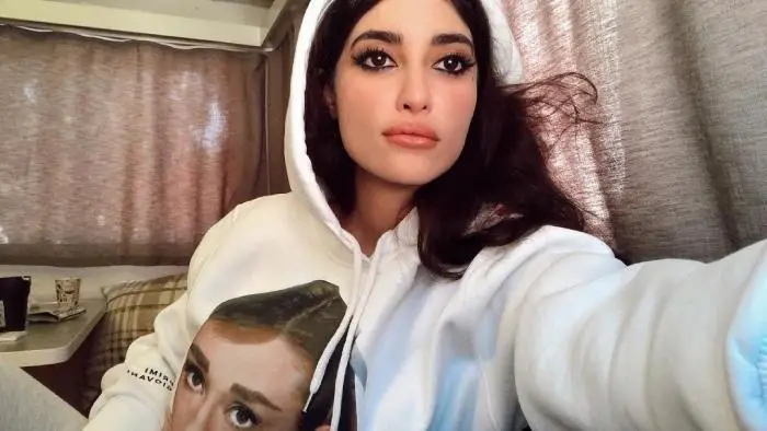 Melike Ipek Yal: su edad, su pareja y biografía de Müjgan en ‘Tierra amarga’ 