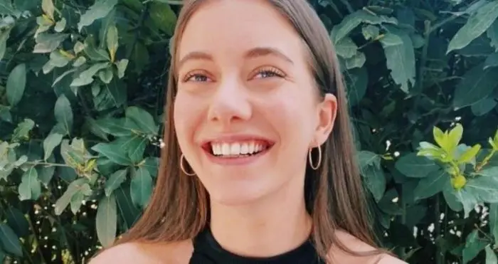 Beril Pozam: su edad, su pareja y biografía de İdil en 'Ada Masali'