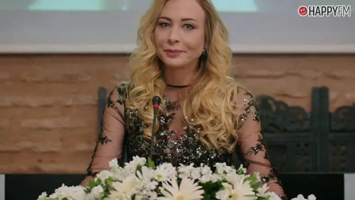 ‘Me robó mi vida’, capítulo 138: Hülya crea la fundación Edibe Atahan