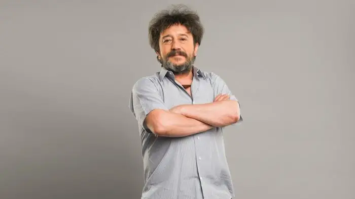 Süleyman Atanısev: su edad, su pareja y biografía de Ilyas en 'Me robó mi vida' 