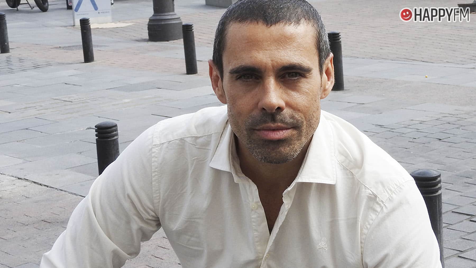Emmanuel Esparza: su edad, su pareja y biografía de Víctor Salas en ‘Servir y proteger’