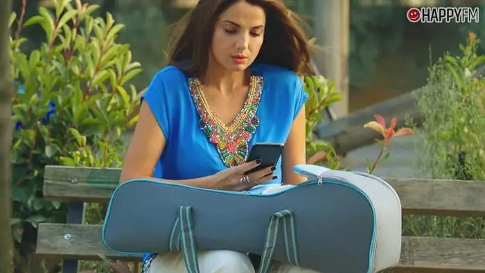 ‘Luz de esperanza’, capítulo 138: Neslihan quiere contarle la verdad a Ömer