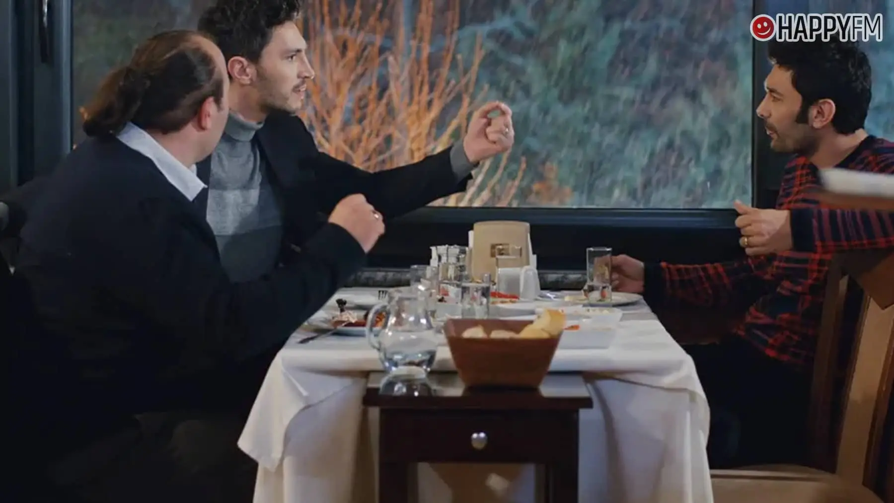 ‘Amor Lógica Venganza’, capítulo 78: Rüya y Baris entran a robar a casa de Esra y Ozan