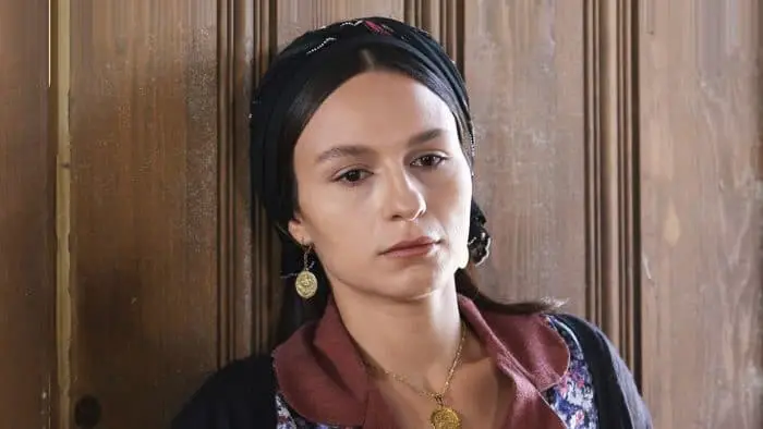 'Tierra amarga': ¿Cuántos años tienen los protagonistas de la serie turca de Antena 3? 2