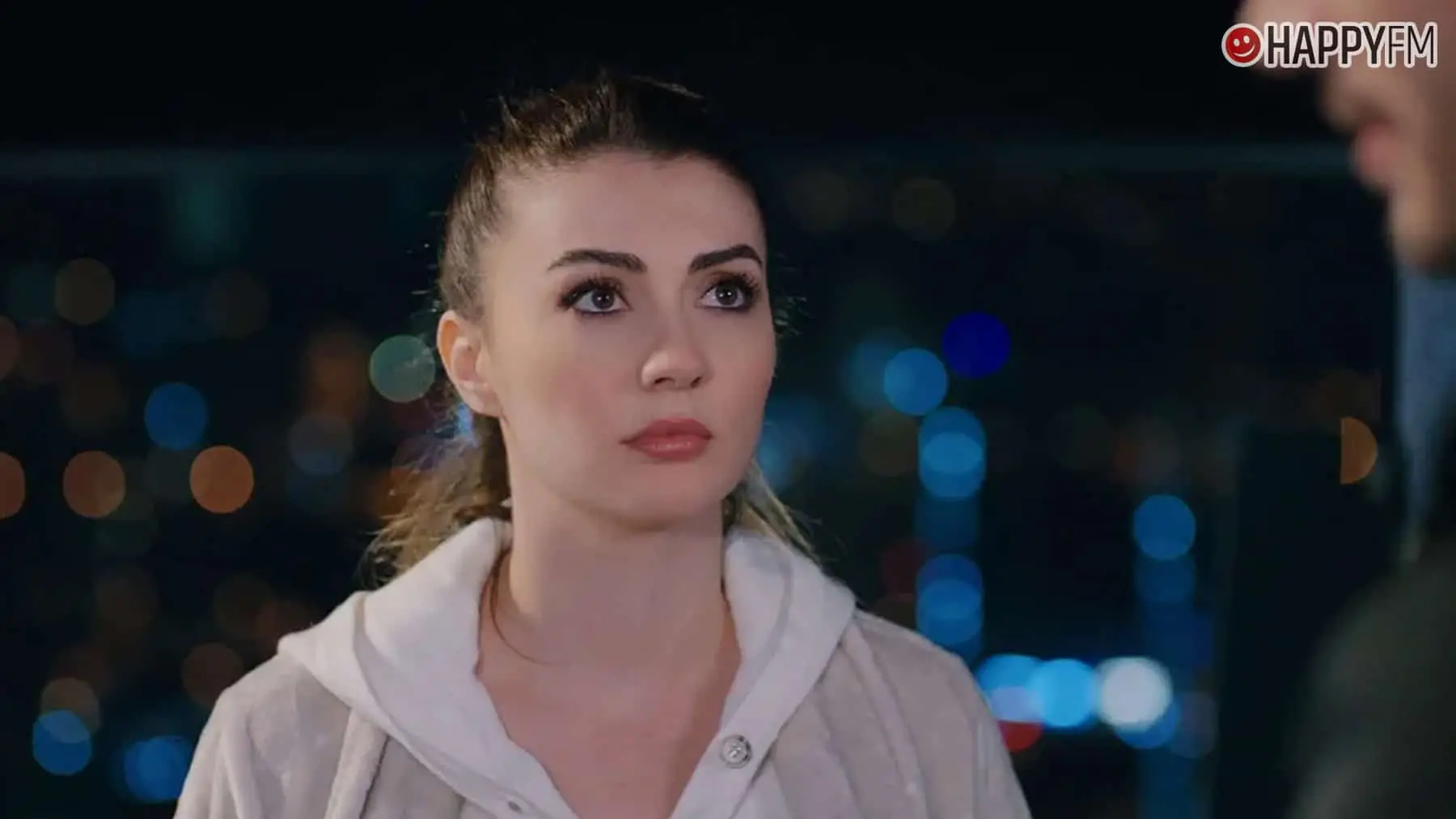 ‘Amor Lógica Venganza’, capítulo 87: Esra decide abandonar a Ozan