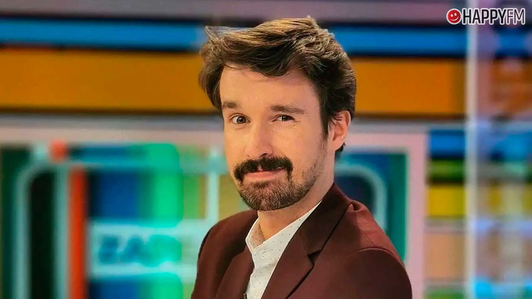 Santi Alverú: su edad, su odisea en Ucrania y biografía del colaborador de ‘Zapeando’