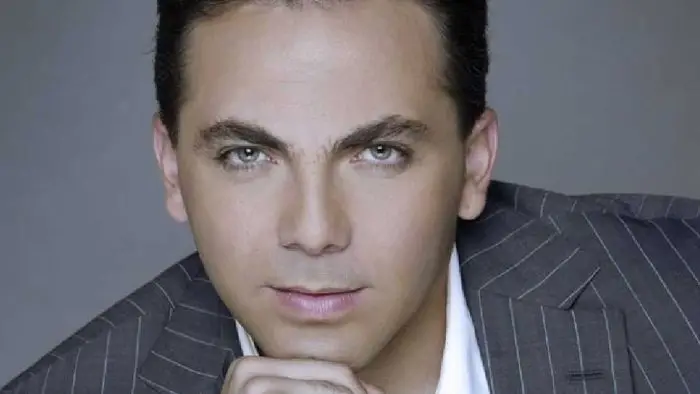 ‘Por Amarte así', de Cristian Castro: letra, historia y vídeo 1