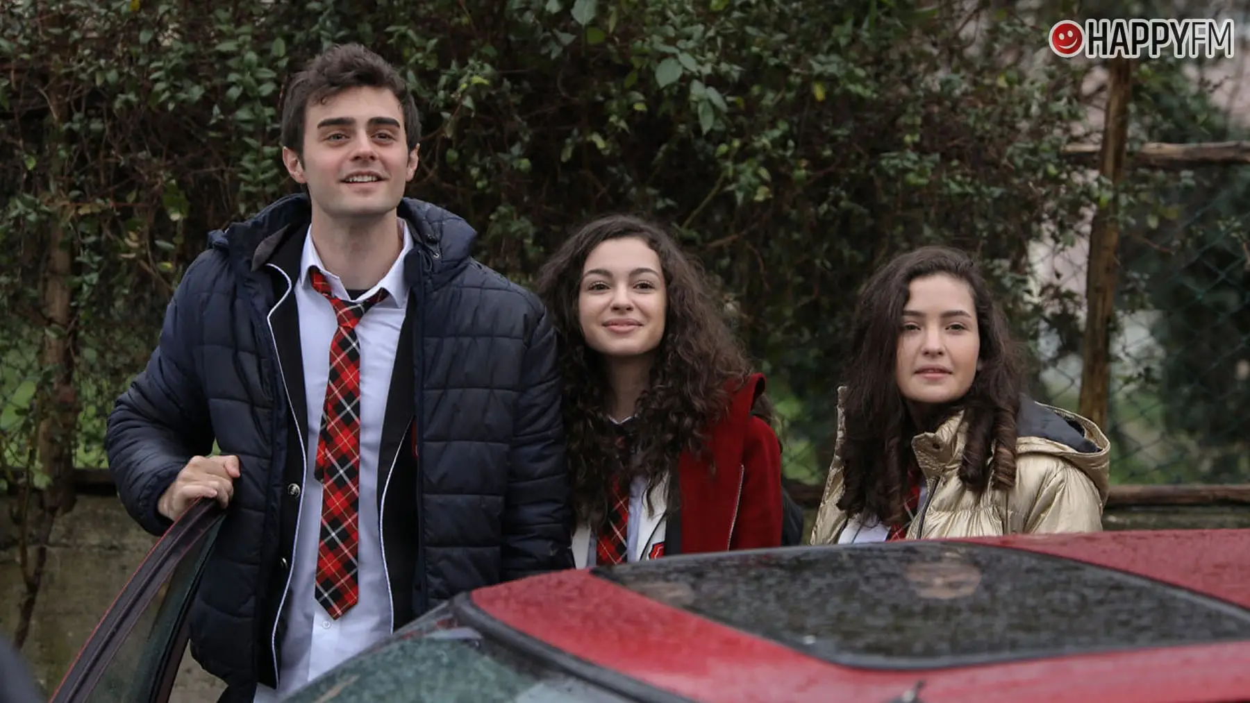 ‘Hermanos’, capítulo 3: Akif hace una irrechazable oferta a Kadir