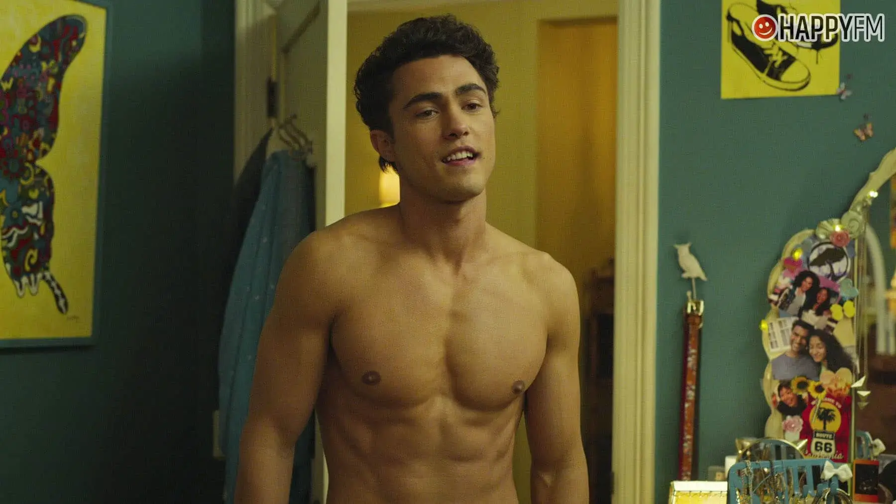 Darren Barnet: su edad, su pareja y biografía de Paxton Hall Yoshida en ‘Yo nunca’