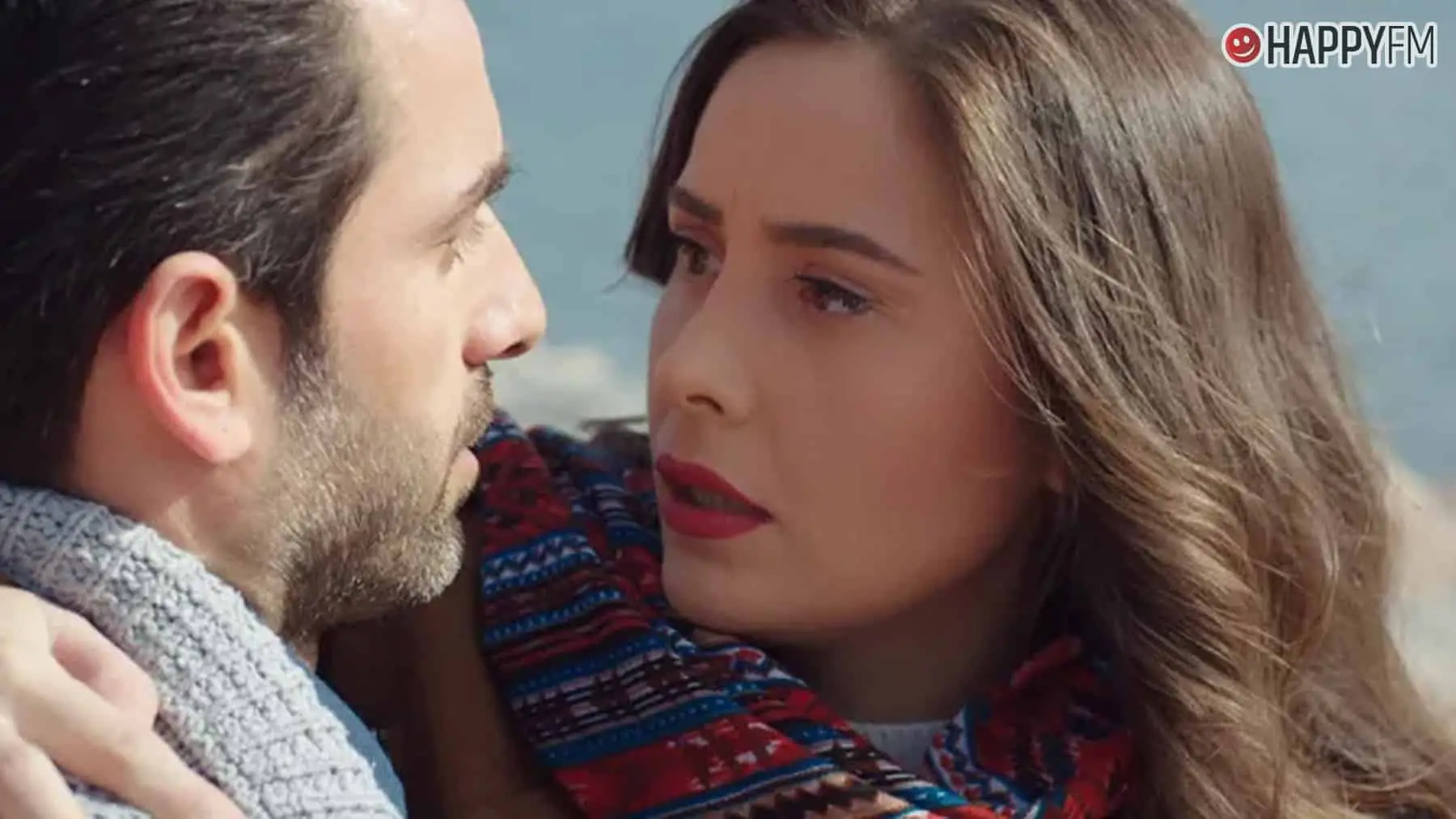 ‘Querida madre’, capítulo 62: Murat y Nazli protagonizan una romántica cita
