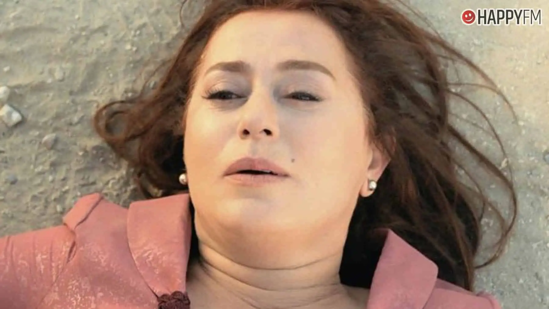 ‘Tierra amarga’, avance del capítulo de hoy: Sevda recibe el impacto de una bala