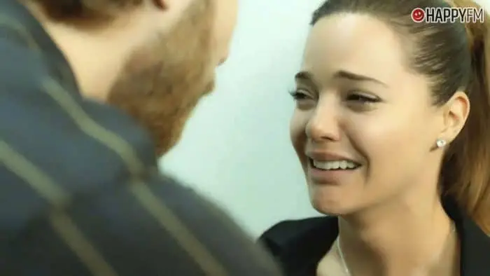 ‘Tierra Amarga’, avance del capítulo de hoy: La pequeña Leyla, hija de Demir y Züleyha, cae al vacío desde la terraza