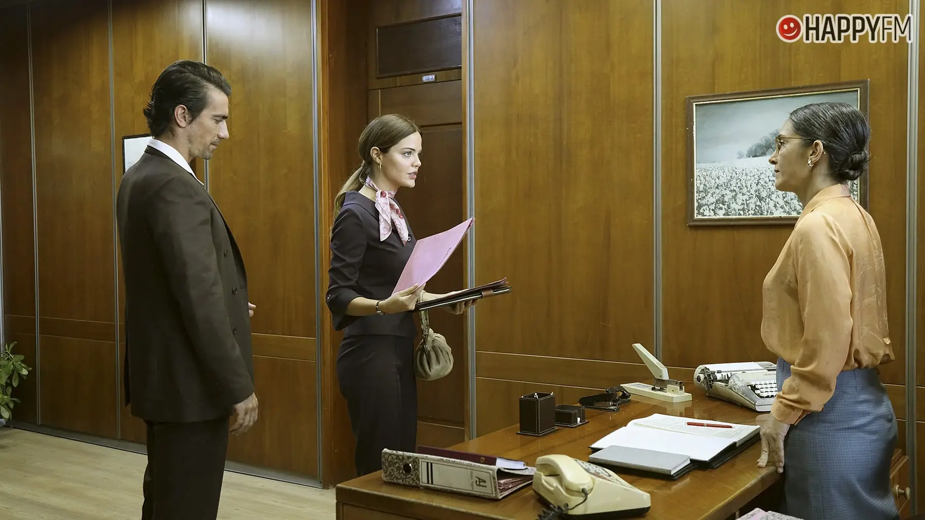 ‘Tierra amarga’, avance del capítulo de hoy: Züleyha confiesa a Lütfiye que Mehmet está enamorado de ella