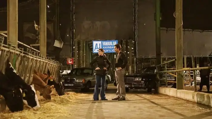 'Tierra amarga', avance semanal del 24 al 28 de octubre: Demir reaparece en el lugar más inesperado