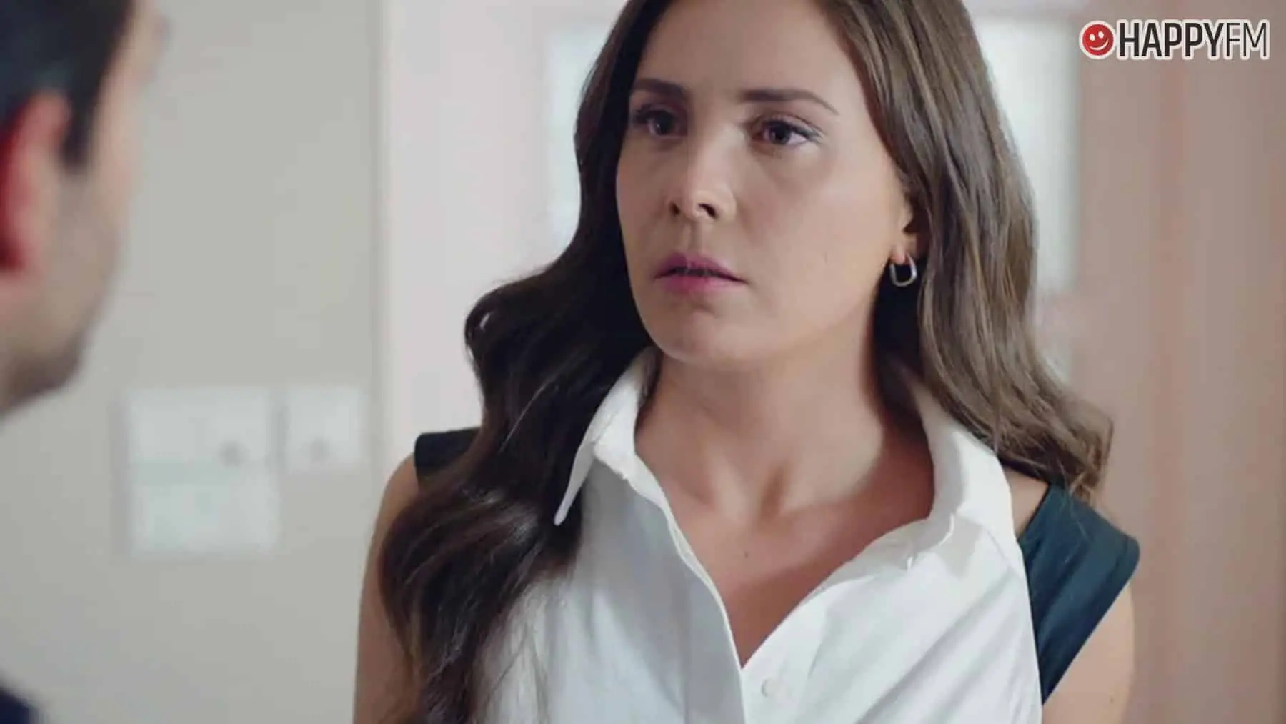 ‘Querida madre’, capítulo 131: Murat hace saber a Nazli que existe otra persona en su vida