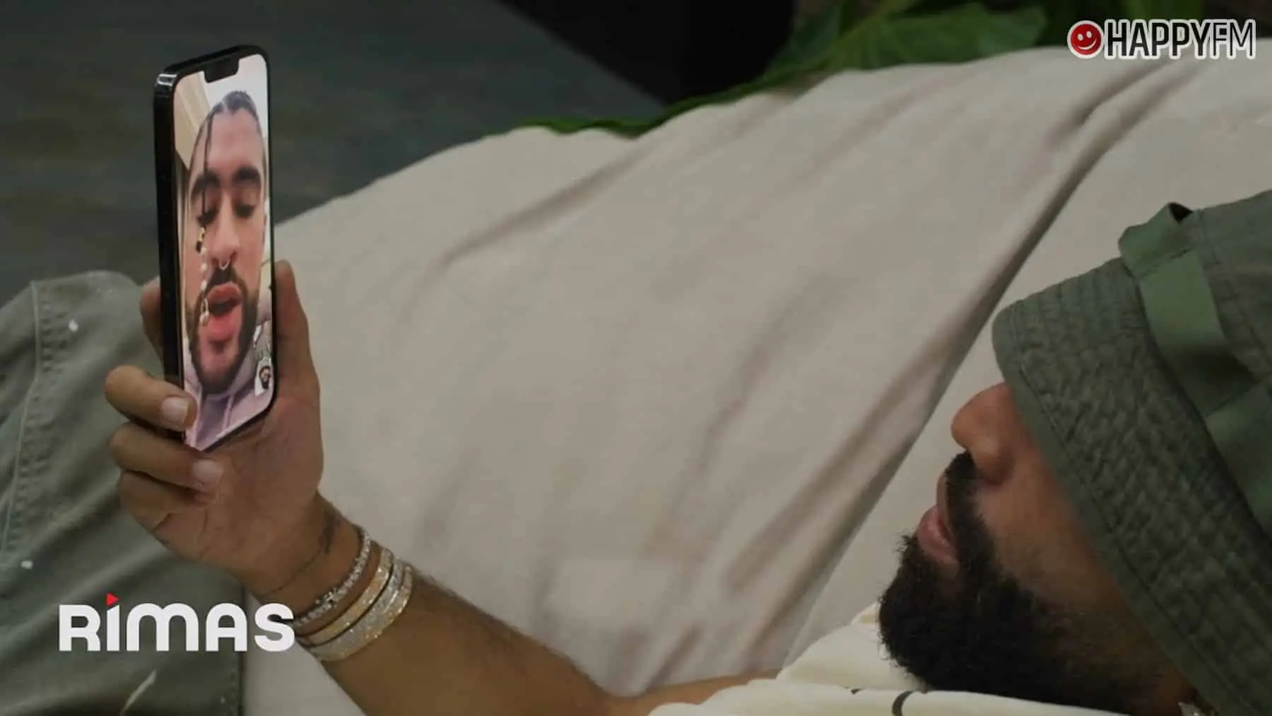 ‘La jumpa’, de Arcangel y Bad Bunny: letra y vídeo