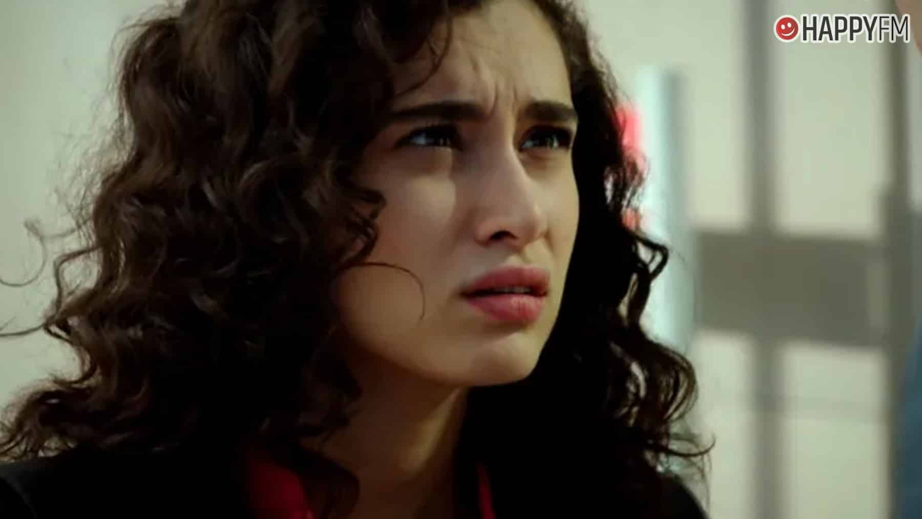 ‘Zeynep buscando a su padre’, capítulo 50: Zeynep, destrozada al saber que su madre ha sido detenida por asesinato loading=