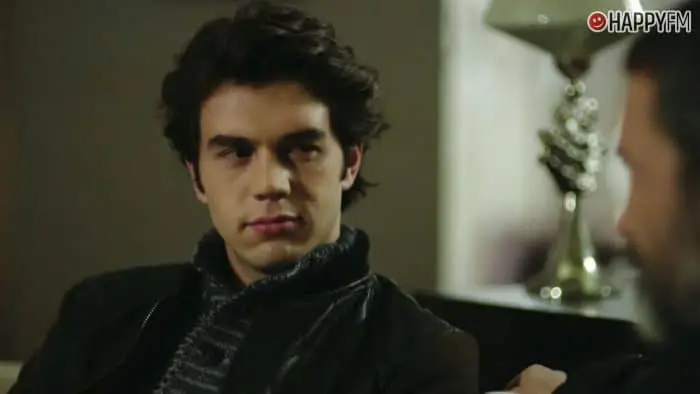 ‘Zeynep buscando a su padre’, capítulo 76: Baris sale con Asiye, pero la noche no termina nada bien para él