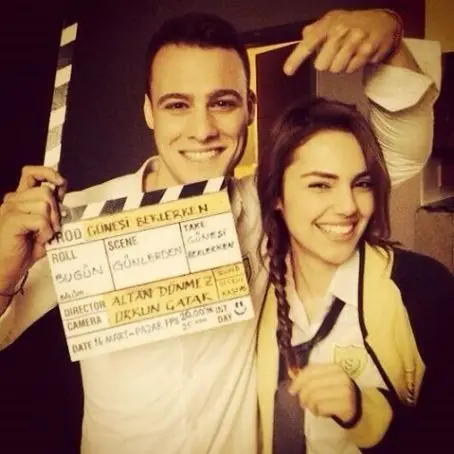 Yağmur Tanrisevsin: su edad, su pareja y biografía de Melis en ‘Zeynep buscando a su padre’ 2