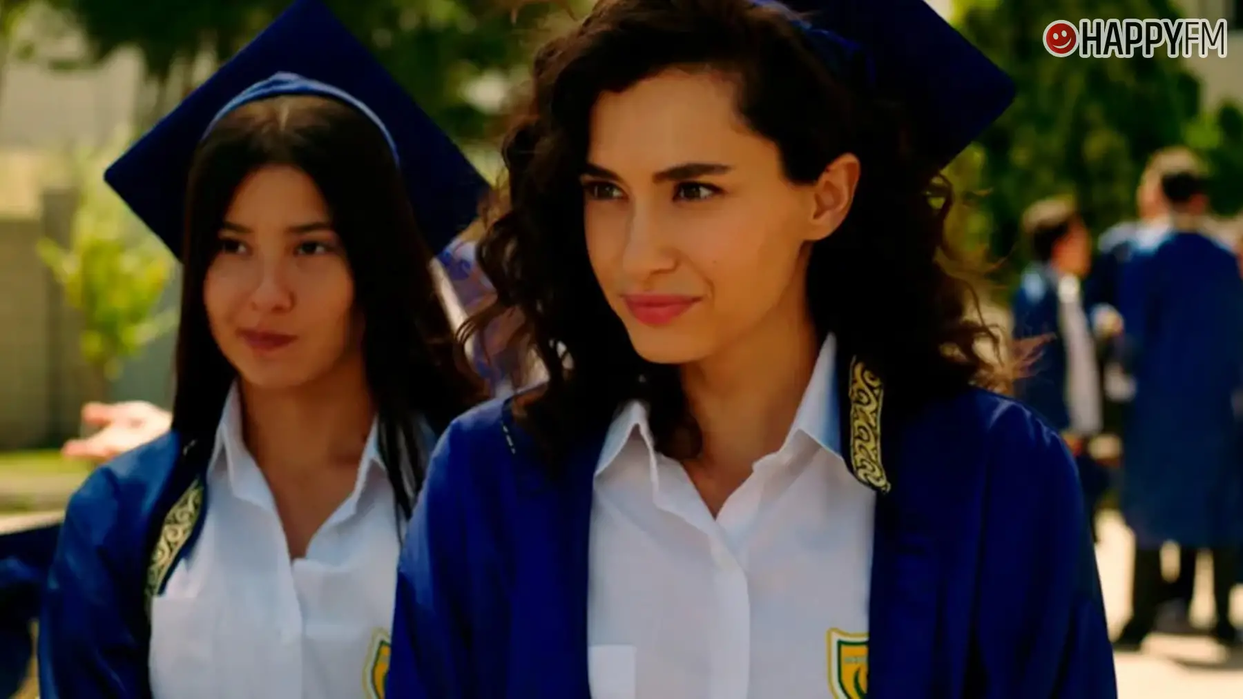 ‘Zeynep buscando a su padre’, capítulo 144: Zeynep busca pareja para el baile de graduación