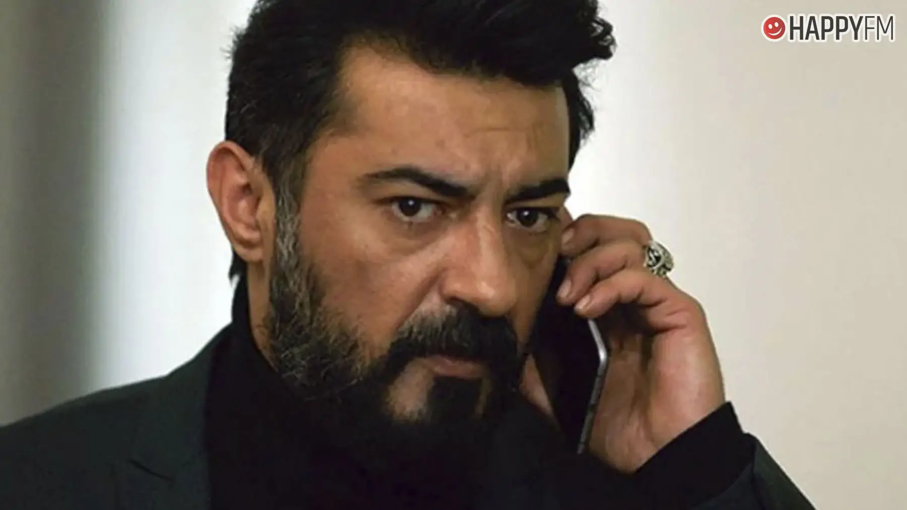 Celil Nalçakan: su edad, su pareja y biografía de Akif en ‘Hermanos’