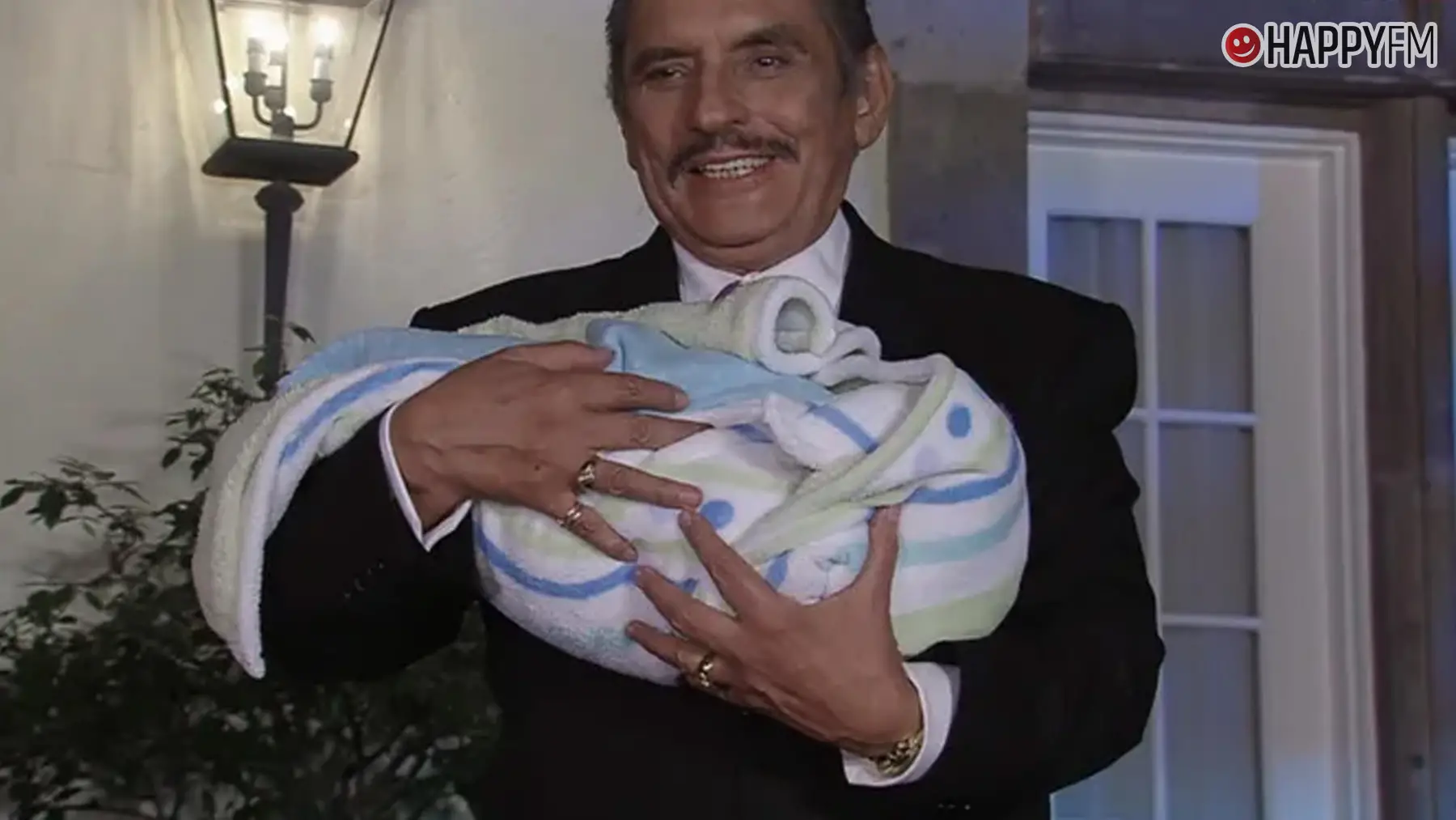 ‘La Tempestad’, capítulo 67: Ernesto organiza una fiesta para presentar a su único heredero