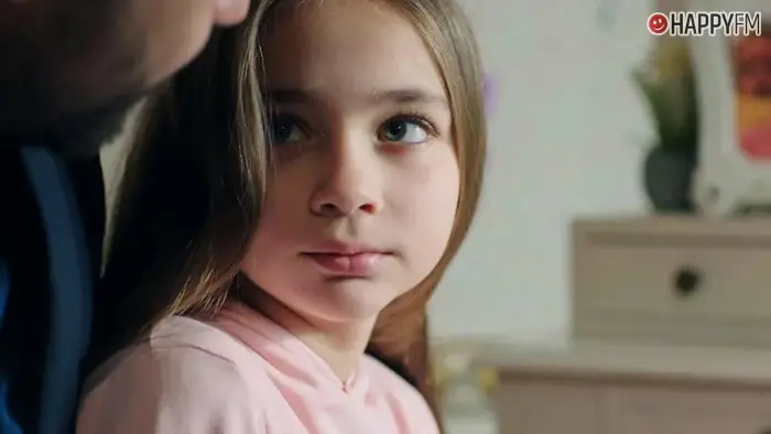 'Hicran: en busca de mi hija', capítulo 17: Melek decide hablar para confesar el cariño que tiene a Hicran