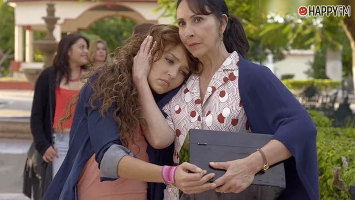 ‘Tres veces Ana’, capítulo 8: Soledad hace creer a Ana Lucía que está enferma