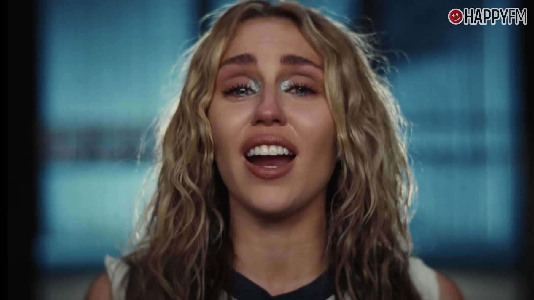 ‘Used to be young’, de Miley Cyrus: letra (en español) y vídeo
