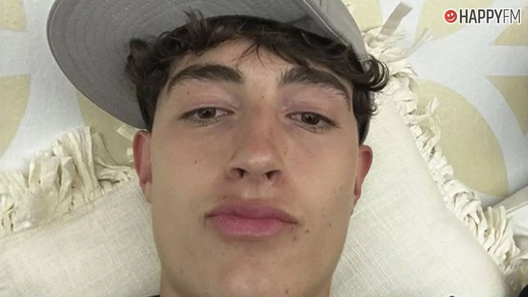 Plex: su edad, su nombre real y su polémica con Frank Cuesta