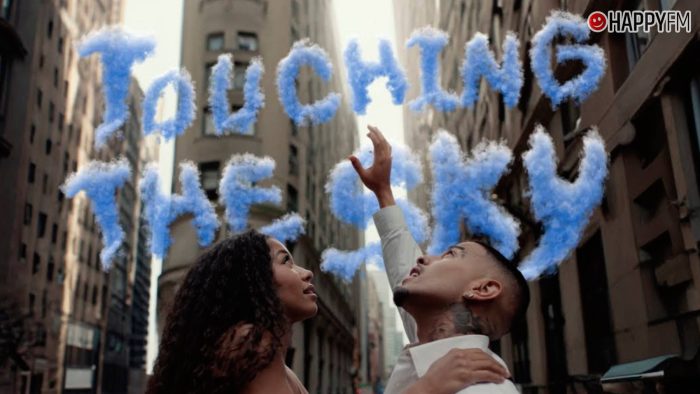 ‘Touching the sky’, de Rauw Alejandro: letra y vídeo