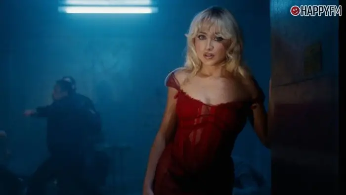 ‘Please please please’, de Sabrina Carpenter: letra (en español) y vídeo