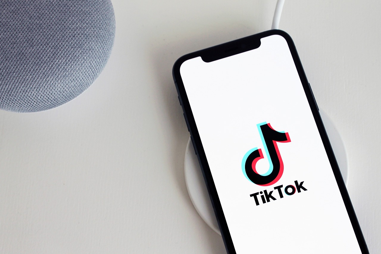 TikTok: artistas y canciones más populares en España y a nivel global en 2024