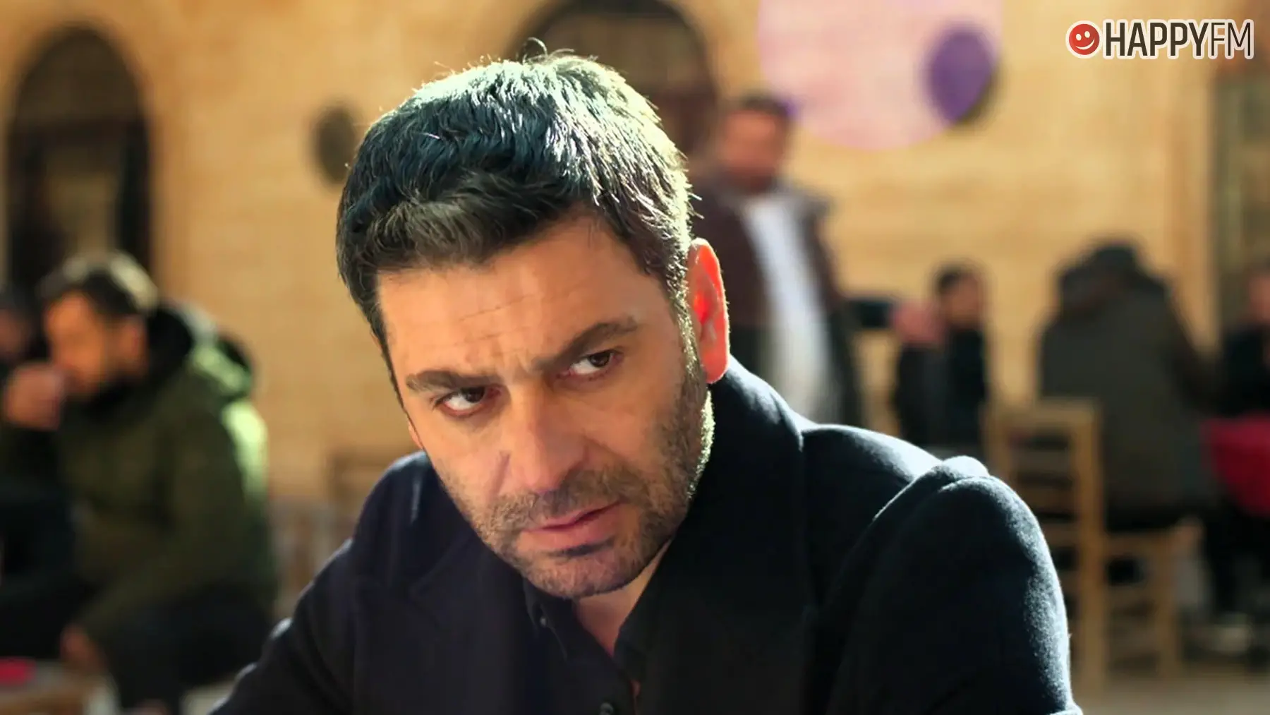 ‘En tierra lejana’, capítulo 9 (Temporada 1): Cihan intenta proteger a su hermano de Ecmel