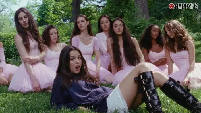 ‘stupid song’, de Olivia Rodrigo: letra (en español) y vídeo