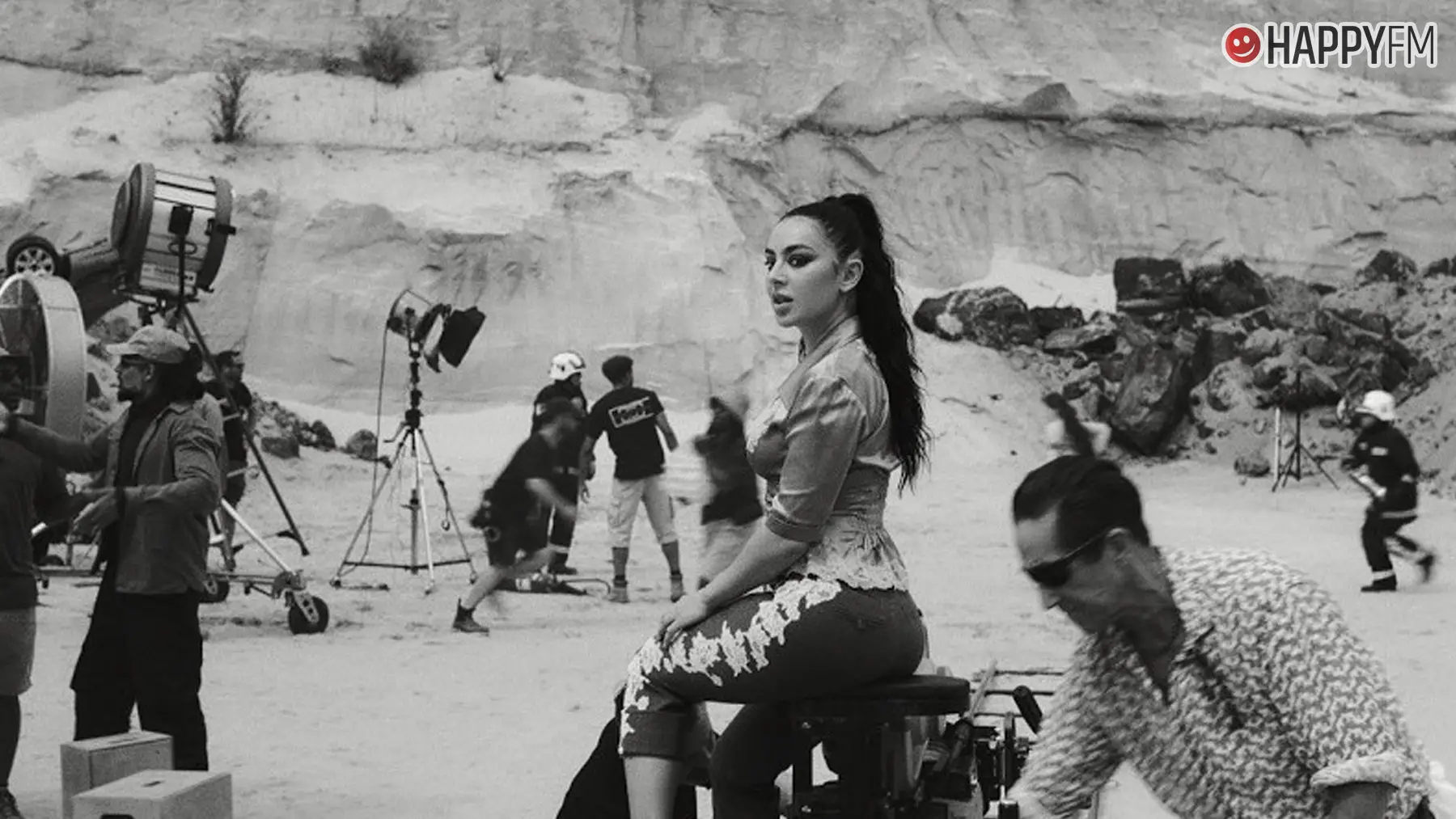 ‘Camera’, de Charli XCX: letra (en español) y vídeo