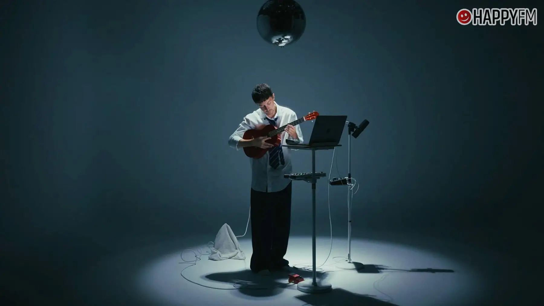 ‘Culpa del DJ’, de David Rees: letra y vídeo