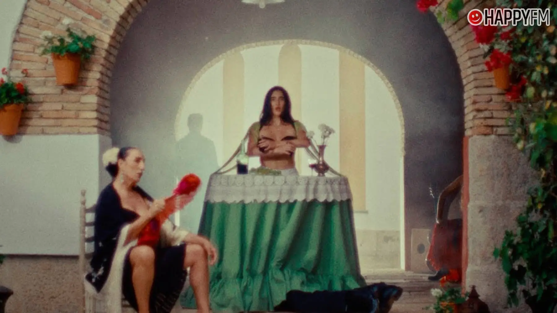 ‘La Falda’, de Judeline: letra y vídeo
